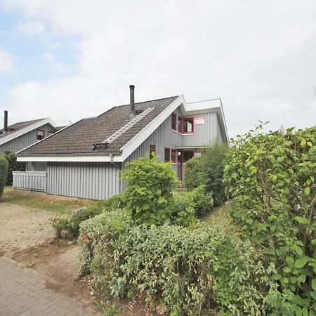 Holiday home Mirow In
